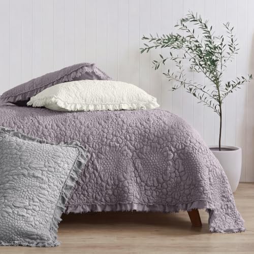 Shabby Chic Ruffled Quilt Twin Size