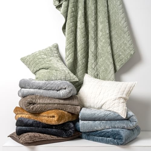 Velvet Quilt Set