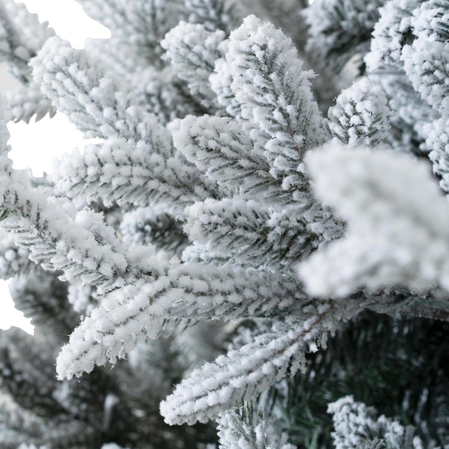Naomi Home 6 5ft Frosted Christmas Tree with Lights Realistic Snow Flocked Christmas Tree Prelit with 2456 Branch Tips 450 Warm Lights and Metal Stand Aritificial