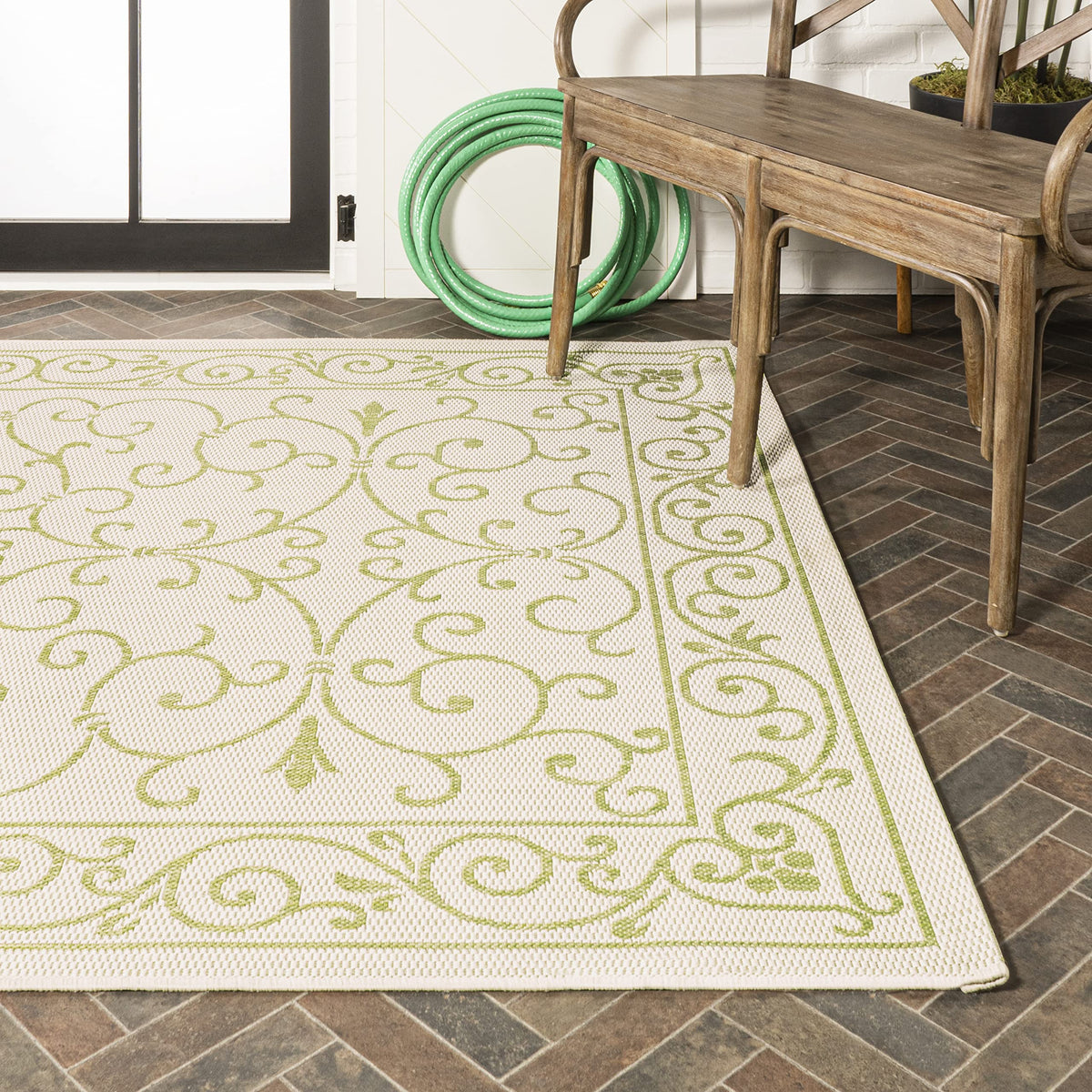Vintage Filigree Indoor Outdoor Area Rug 4X6 Cream