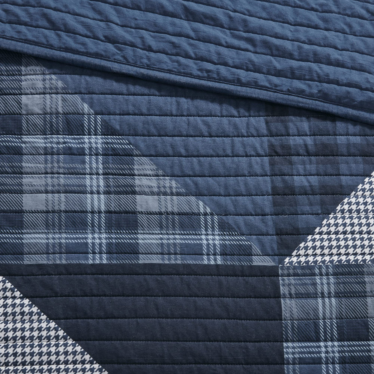 Woolrich Reversible Quilt Set