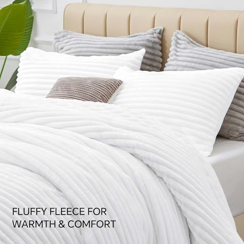 Fleece Queen Comforter Set