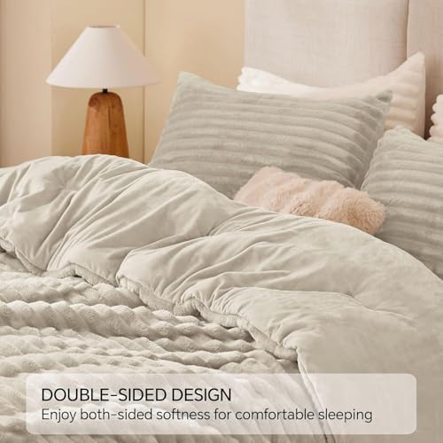 Fleece Full Comforter Set