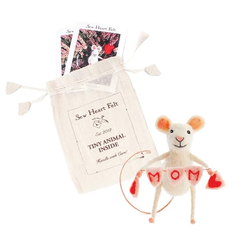 Hand Felted Mom Bunting Mouse