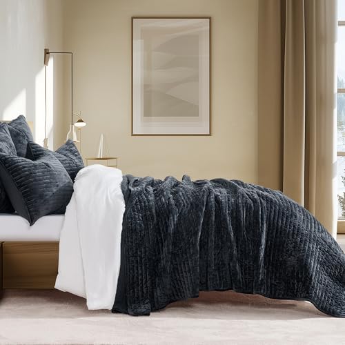 Stripe Channel Luxury Velvet Quilt Set Queen Size