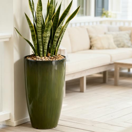 Garden 23.5" H. Large Plastic Planters (2 Count)
