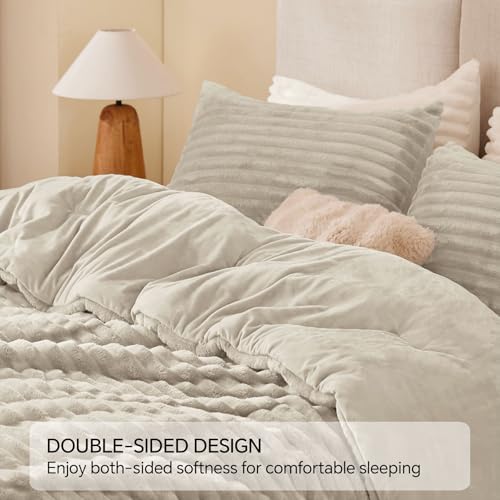 Fleece King Comforter Set