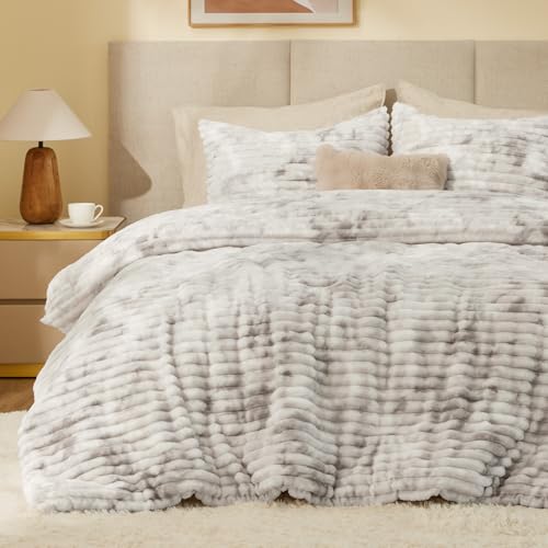 Fleece Queen Comforter Set