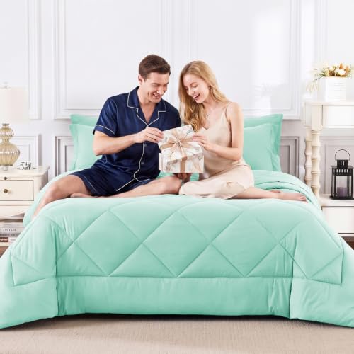 Queen Comforter Set 88"x88" Mint Green