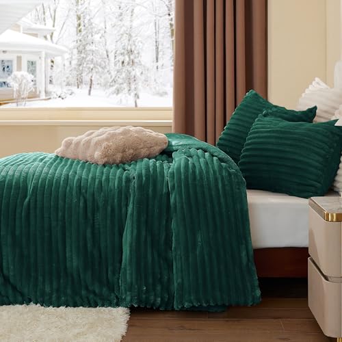 Fleece Queen Comforter Set