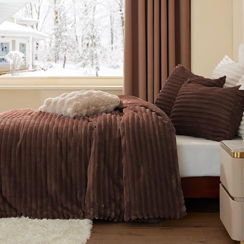 Fleece Full Comforter Set