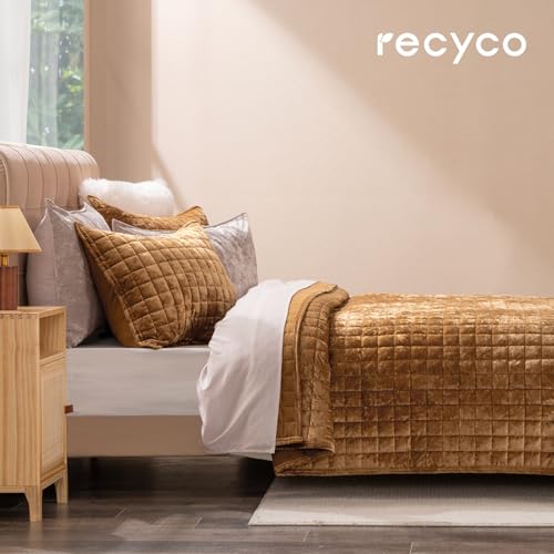 Channel Box Stitch Velvet Quilt Set