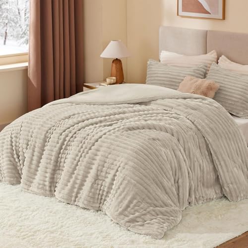 Fleece Full Comforter Set