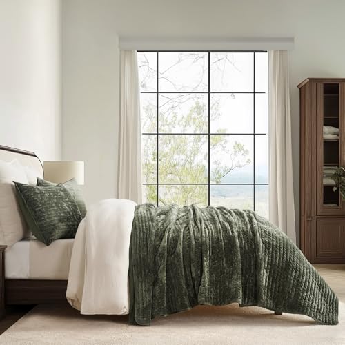 Stripe Channel Luxury Velvet Quilt Set King Size