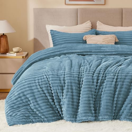 Fleece Queen Comforter Set