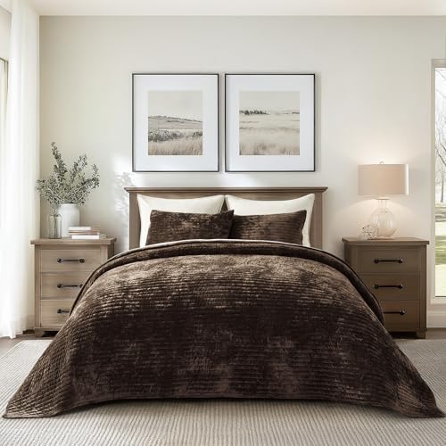 Oversized Velvet Quilt Set