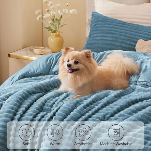 Fleece Oversized Queen Comforter Set