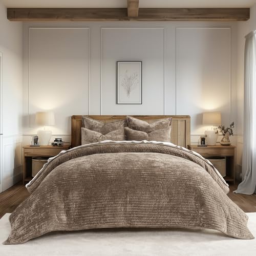 Stripe Channel Luxury Velvet Quilt Set King Size
