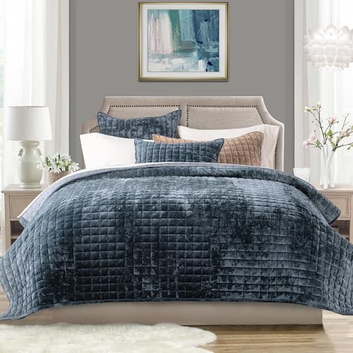 Channel Box Stitch Velvet Quilt Set