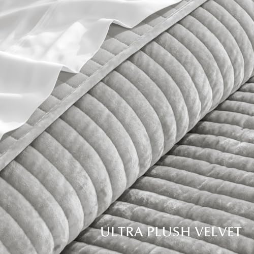 Stripe Channel Luxury Velvet Quilt Set King Size