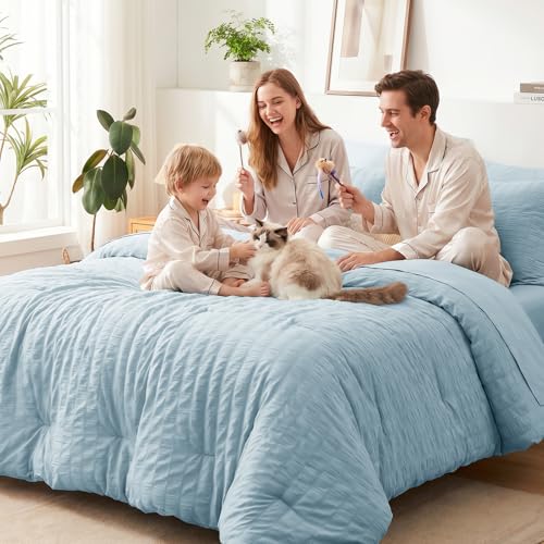 Full Size Comforter Set 7 Pieces Light Blue Seersucker Bed in a Bag