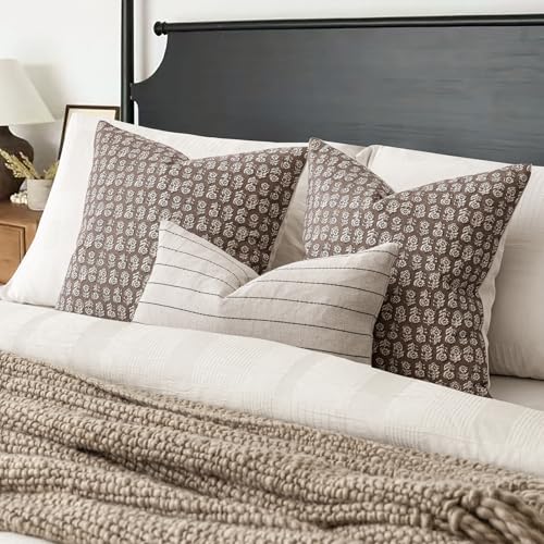 Decorative Floral Print Throw Pillow Covers 18×18 Inch (2 Count)