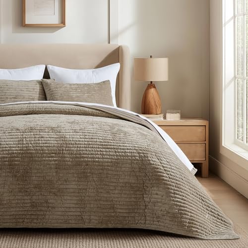 Stripe Channel Luxury Velvet Quilt Set King Size