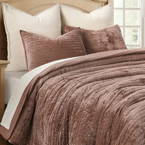Stripe Channel Luxury Velvet Quilt Set King Size