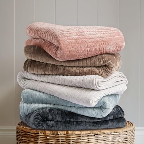 Stripe Channel Luxury Velvet Quilt Set King Size