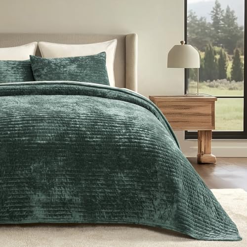 Stripe Channel Luxury Velvet Quilt Set Queen Size