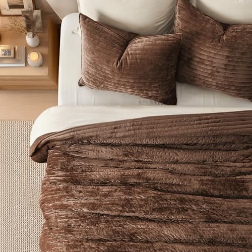 Stripe Channel Luxury Velvet Quilt Set Queen Size