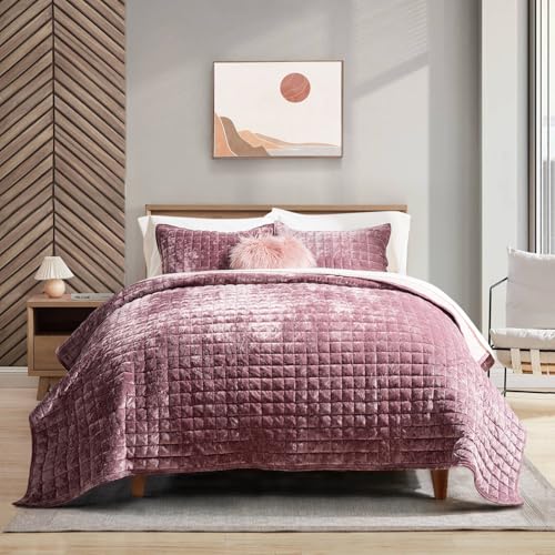 Channel Box Stitch Velvet Quilt Set