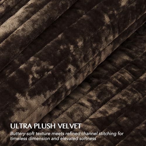 Oversized Velvet Quilt Set