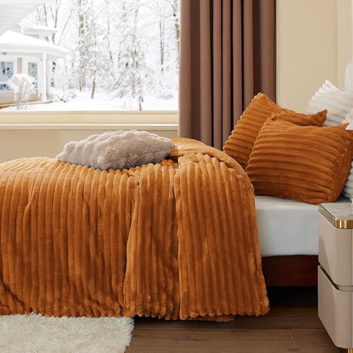 Fleece Queen Comforter Set