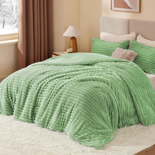 Fleece California King Comforter Set