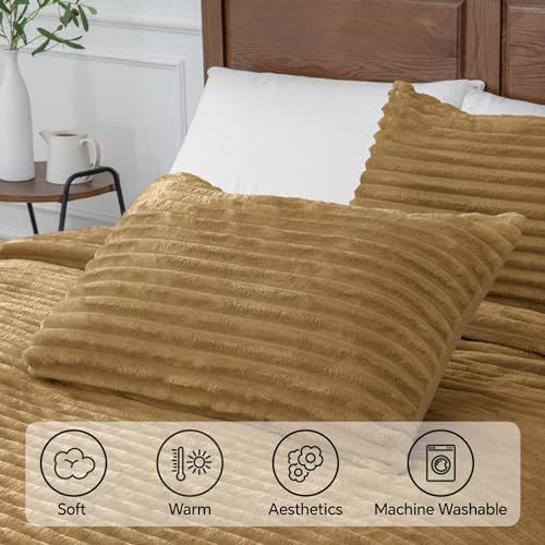 Fleece Queen Comforter Set