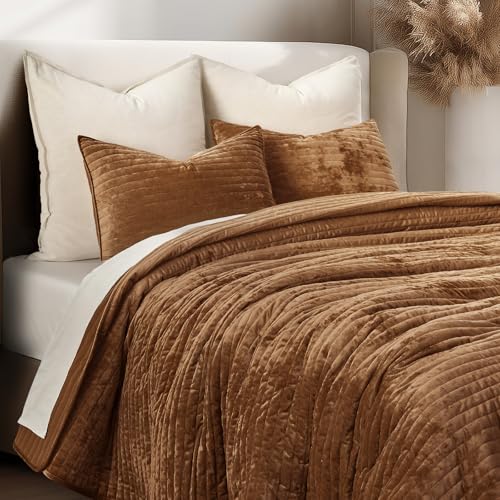 Oversized Velvet Quilt Set