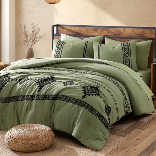 Embroidery King Size Comforter Set 7 Pieces Western Bed in a Bag