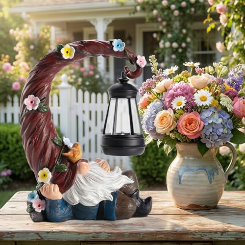 Garden Gnomes Outdoor Statue with Solar Light