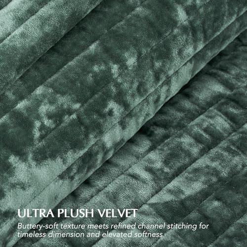 Stripe Channel Luxury Velvet Quilt Set Queen Size