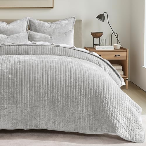 Stripe Channel Luxury Velvet Quilt Set King Size