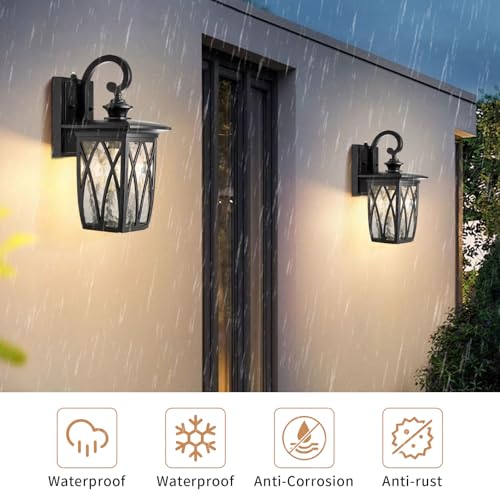 Dusk to Dawn Outdoor Wall Lantern