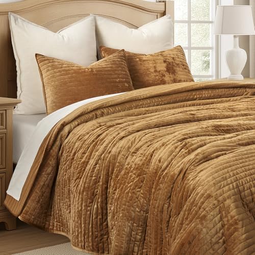 Stripe Channel Luxury Velvet Quilt Set Queen Size