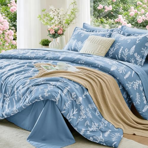 Ice Blue Bed in a Bag King 7 Pieces