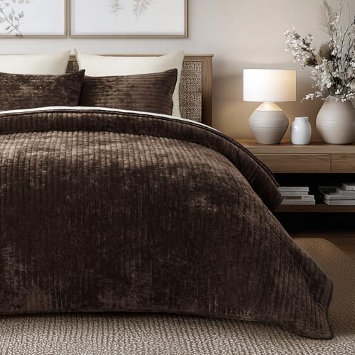 Stripe Channel Luxury Velvet Quilt Set King Size