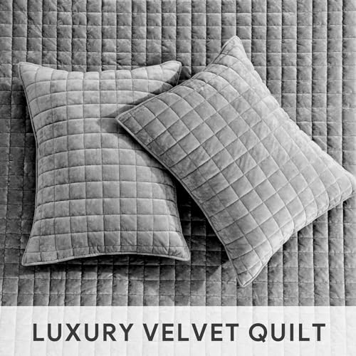 Velvet Quilt Set