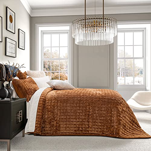 Velvet Quilt Set