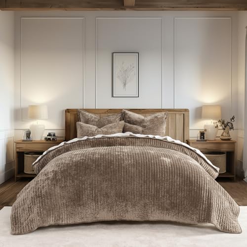 Stripe Channel Luxury Velvet Quilt Set Queen Size