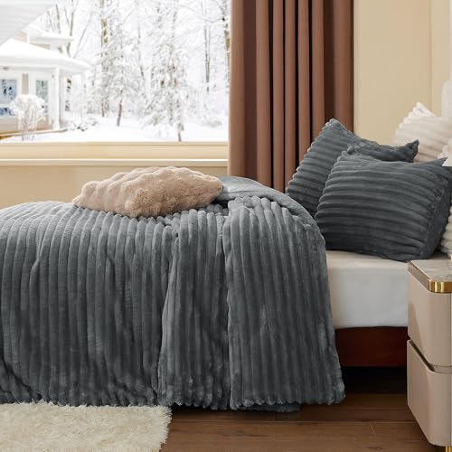 Fleece Full Comforter Set