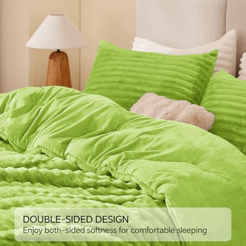 Fleece Queen Comforter Set